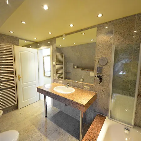 Sonnenkliff-3 By Interhome Groß Zicker